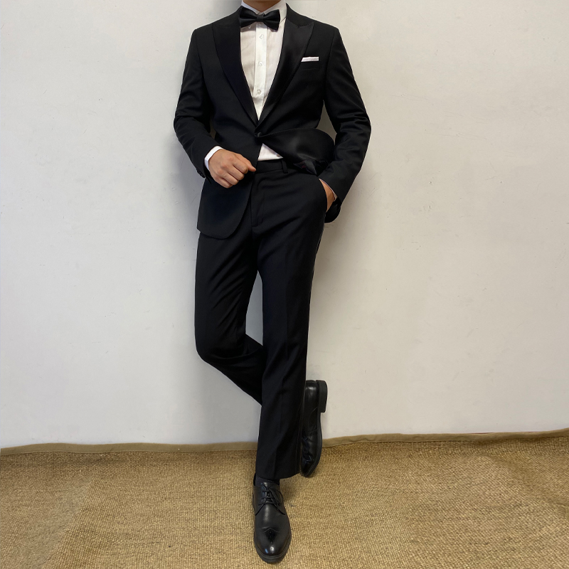 Black Peaked Lapel Tuxedo Suit Set
